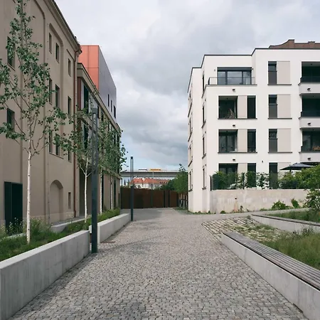 Design With Patio - Nusle Brewery Πράγα