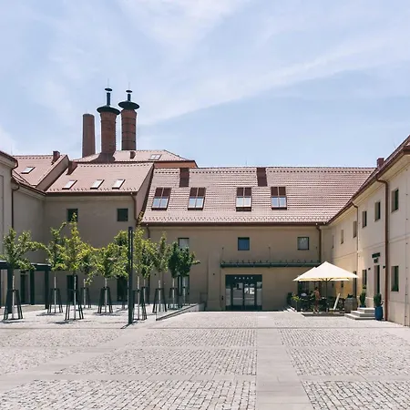 Appartement Design With Patio - Nusle Brewery Praag
