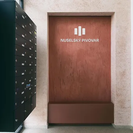 Διαμέρισμα Design With Patio - Nusle Brewery